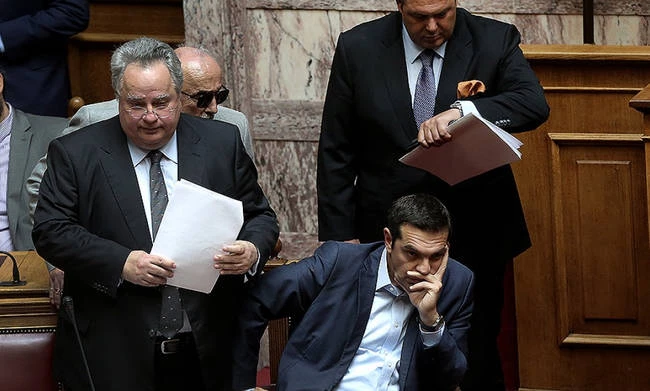 Αγωνία στην Αθήνα για τυχόν «ύποπτες» κινήσεις από τους Τούρκους- Σε διαρκή επικοινωνία ο Τσίπρας με Κοτζιά και Καμμένο- Θα καταφέρουν τίποτα;